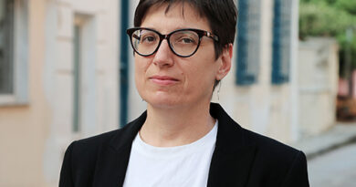 ΜΑΡΙΑ ΒΑΡΥΤΗ: Διαγωνισμός–εξπρές 8,6 εκατ. ευρώ με έκπτωση 1,44% και διαδικασίες κατεπείγοντος ΜΑΡΙΑ ΒΑΡΥΤΗ: Διαγωνισμός–εξπρές 8,6 εκατ. ευρώ με έκπτωση 1,44% και διαδικασίες κατεπείγοντος