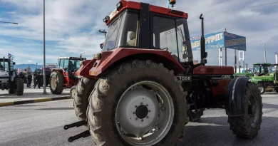 Οι αγρότες του Παγγαίου έκλεισαν την Εγνατία Οδό