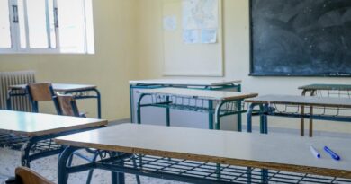Ο Σύλλογος Εκπαιδευτικών Α βαθμίδας Εκπαίδευσης Καβάλας λέει ότι η κυβέρνηση αποδυναμώνει την δημόσια εκπαίδευση