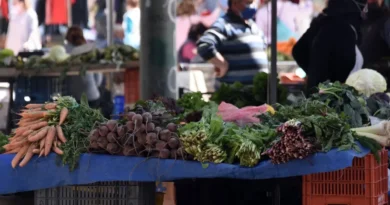 Πανελλαδική απεργία επ’ αόριστον στις λαϊκές αγορές από 7 Ιανουαρίου