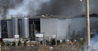 Εξαμίλια Κορινθίας / Βίντεο από τη φονική έκρηξη στο εργοστάσιο – Στον εισαγγελέα οι 3 συλληφθέντες