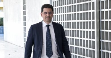Θανάσης Κουκάκης / Προσέφυγε στο Ευρωπαϊκό Δικαστήριο Δικαιωμάτων του Ανθρώπου κατά της Ελλάδας για την διπλή παρακολούθηση από ΕΥΠ και Predator