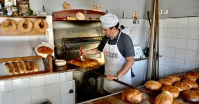 Μάχη επιβίωσης για τους παραδοσιακούς αρτοποιούς: 1.500 λουκέτα σε τρία χρόνια